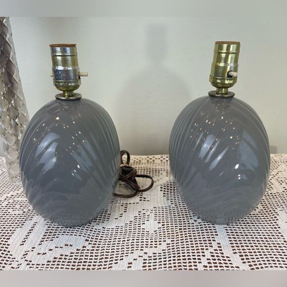 Vintage ceramic seashell textured gray table lamps | Lamp no.1 of the 2 lamps - Picture 3 of 13
